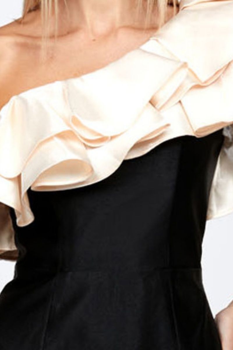 RYLAI ONE SHOULDER FISHTAIL MIDAXI IN BLACK/NUDE - CULT MIA
