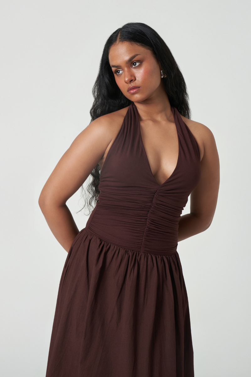 CANNES DRESS IN DARK WALNUT - CULT MIA