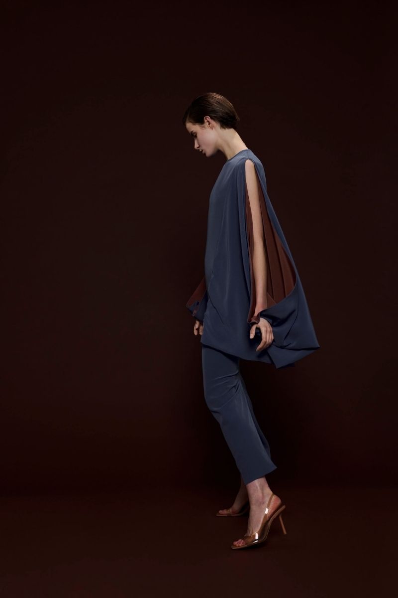 COLOR-CONTRAST SLEEVE KAFTAN IN BLUE - CULT MIA