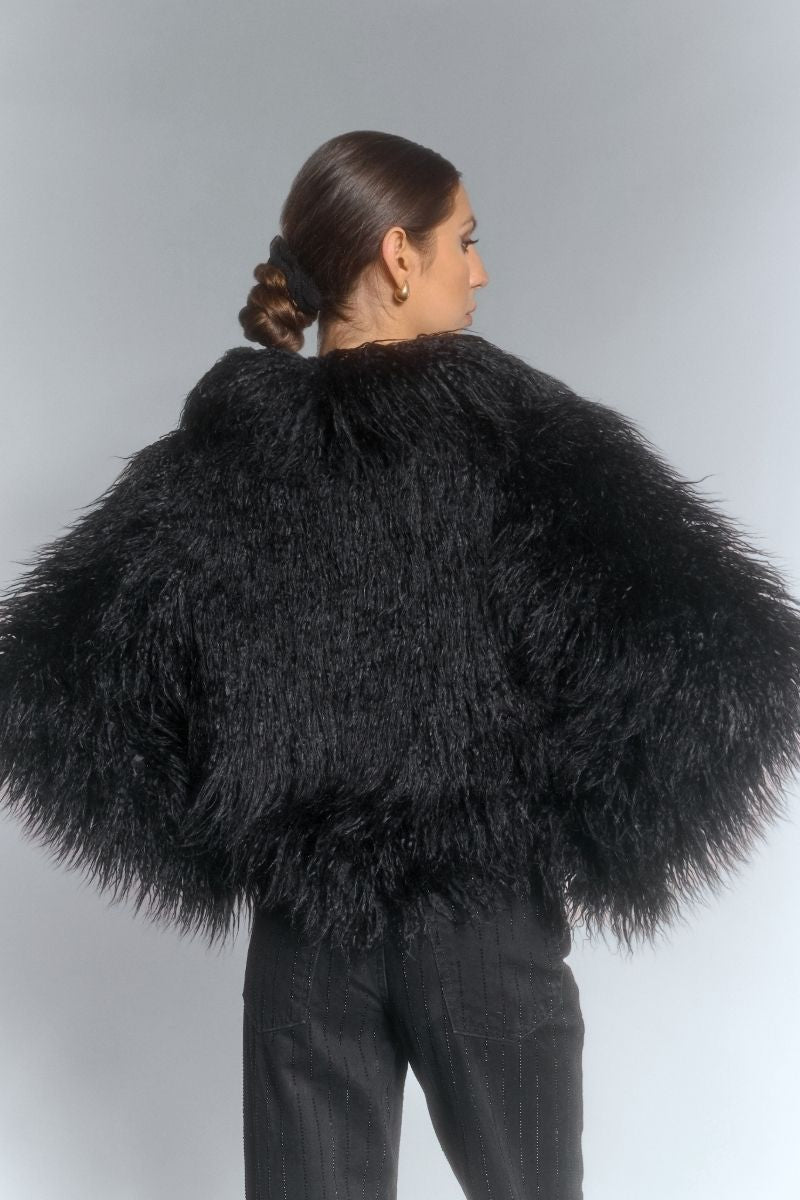 FLUFFY FAUX FUR JACKET IN BLACK - CULT MIA