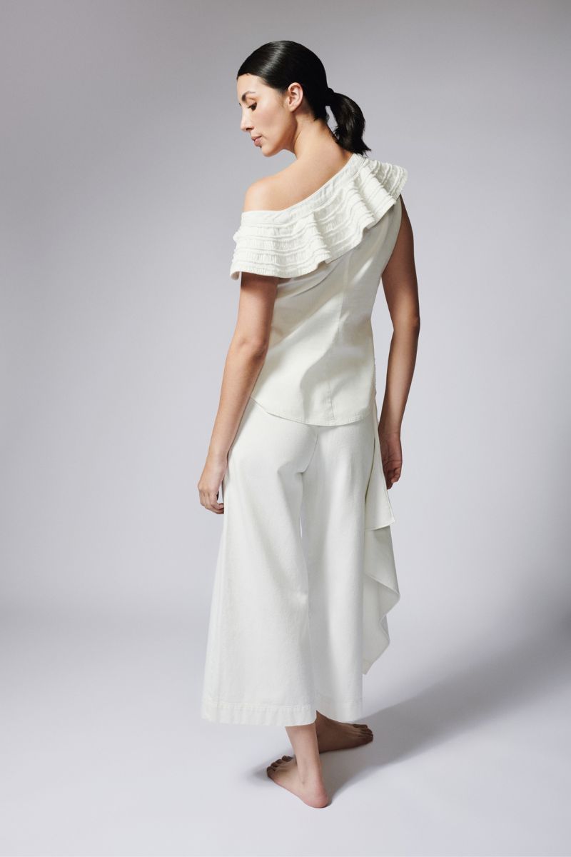LATERAL FLAP JEANS IN IVORY - CULT MIA