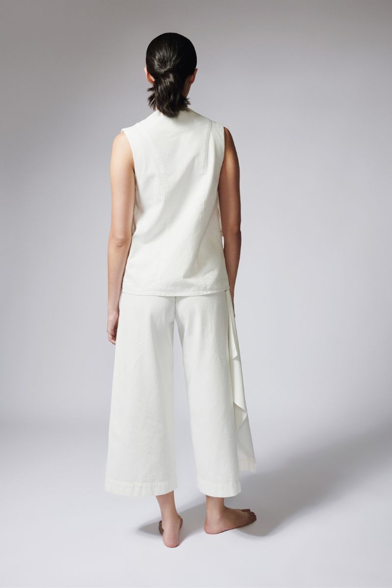 LATERAL FLAP JEANS IN IVORY - CULT MIA