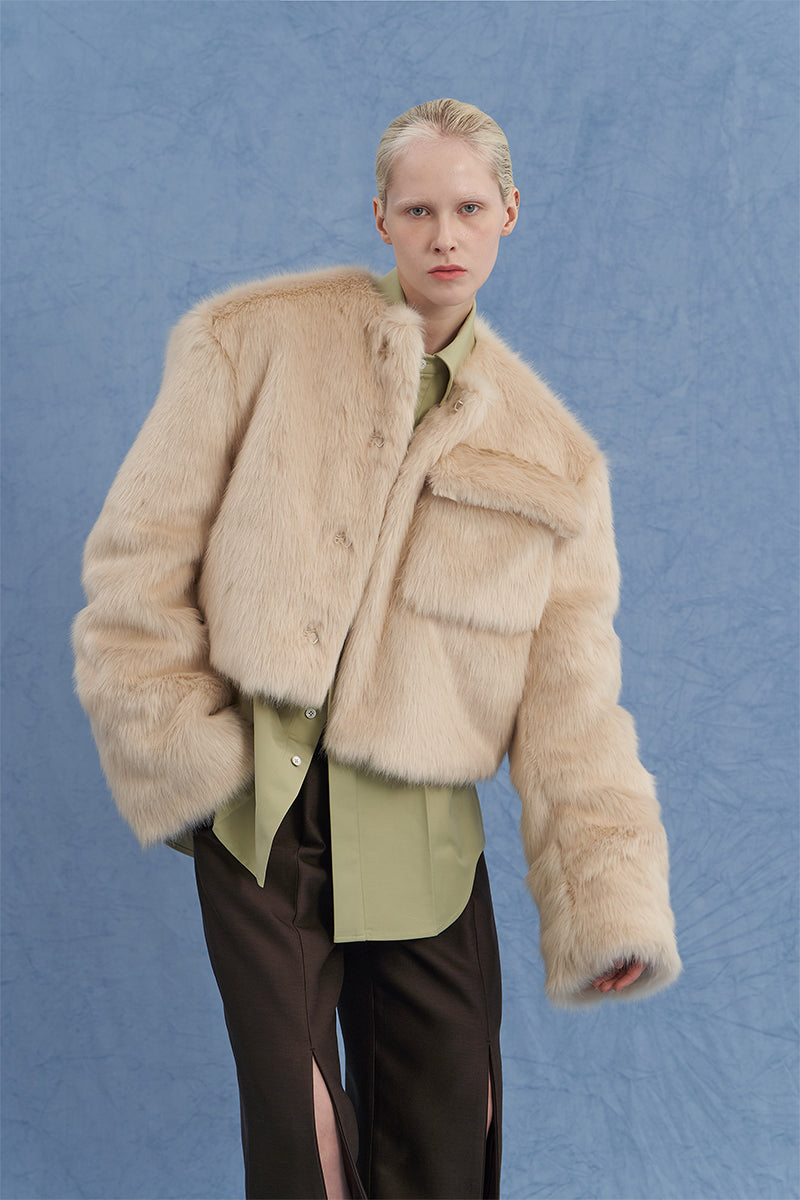 EXAGGERATED SHOULDER SHEARLING JACKET IN BEIGE - CULT MIA