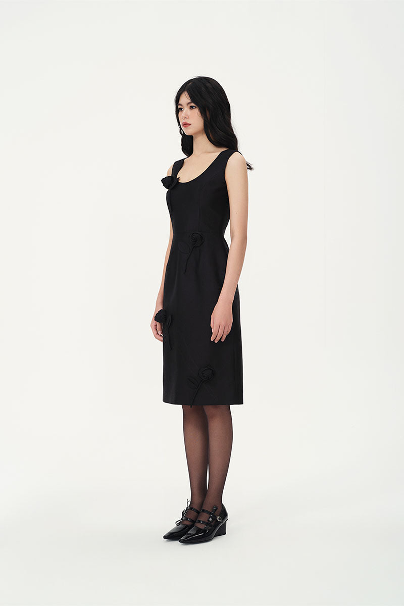 BLACK ROSE APPLIQUÉ DRESS - CULT MIA