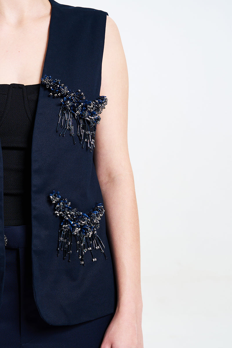 ALORA VEST IN NAVY - CULT MIA