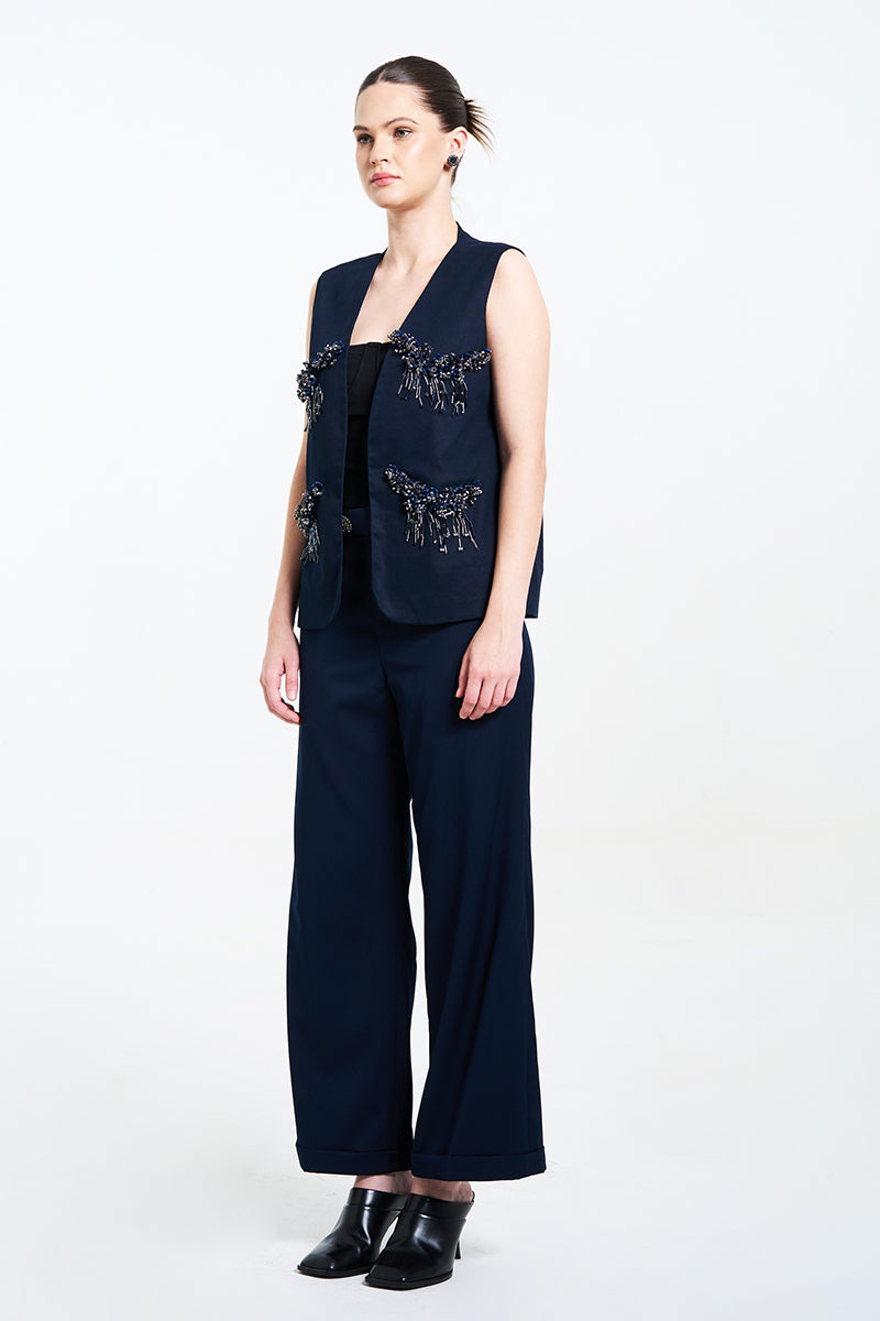 ALORA VEST IN NAVY - CULT MIA