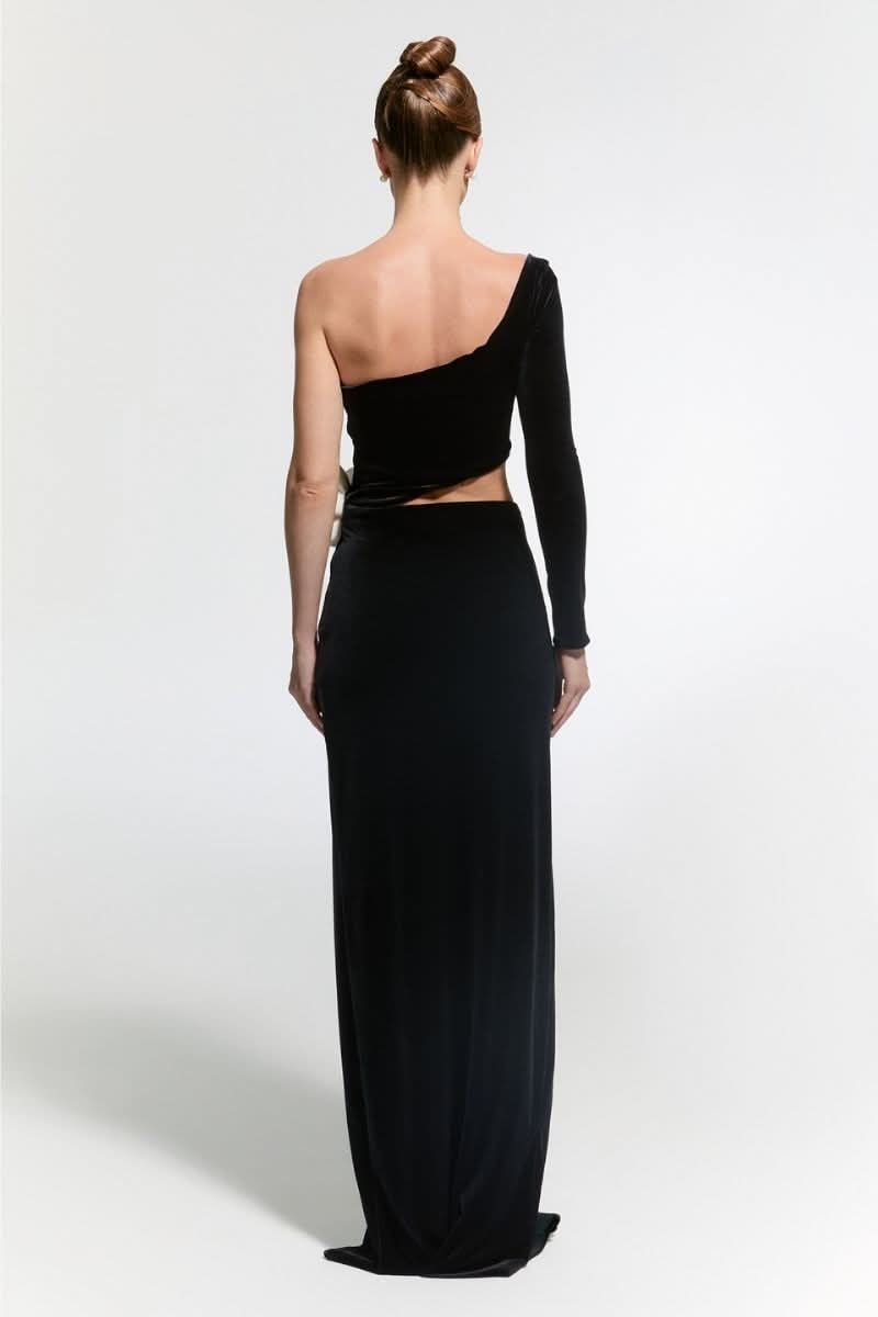 SR NUR KARAATA X CULT MIA RITZ WHITE ROSE DRESS - CULT MIA
