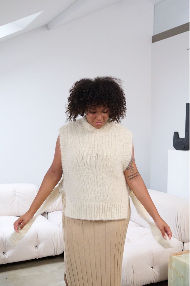 KALVOS VEST IN SEA SALT - CULT MIA