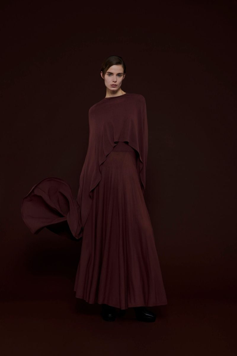 KNITTED CAPE IN BROWN - CULT MIA