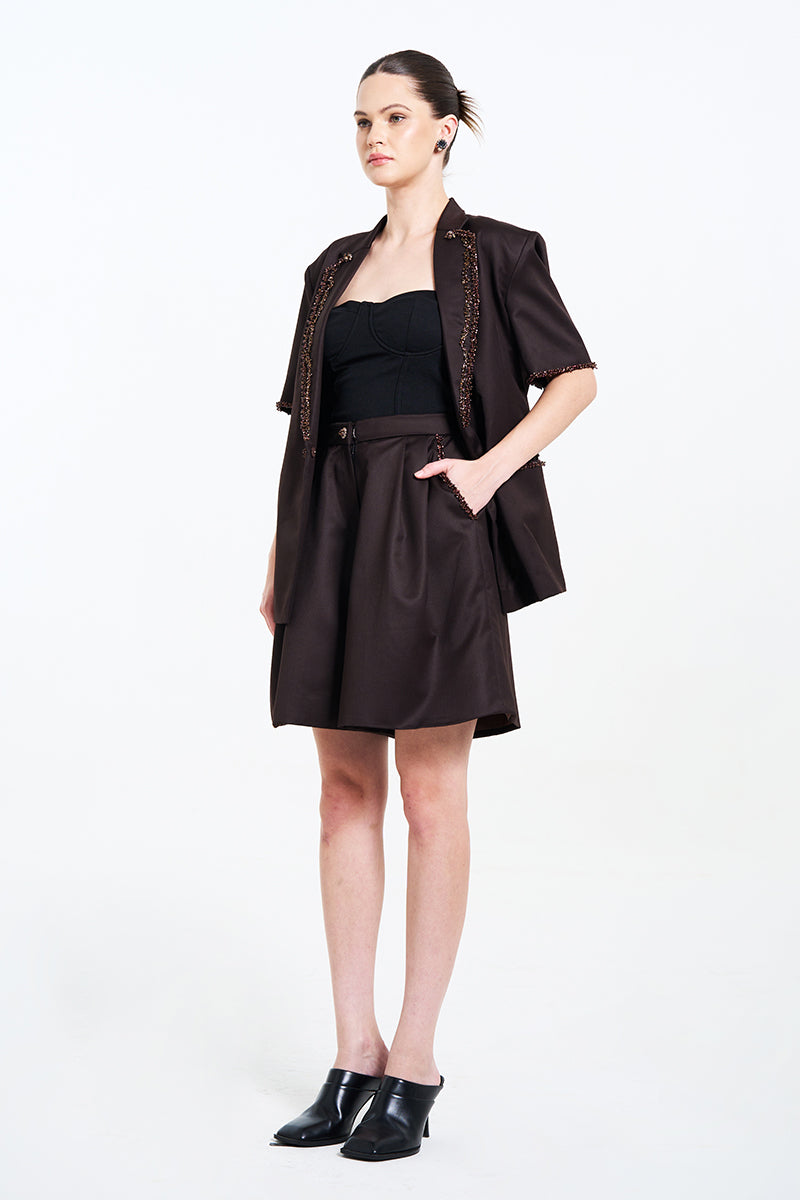 NARA SHORTS IN BROWN - CULT MIA