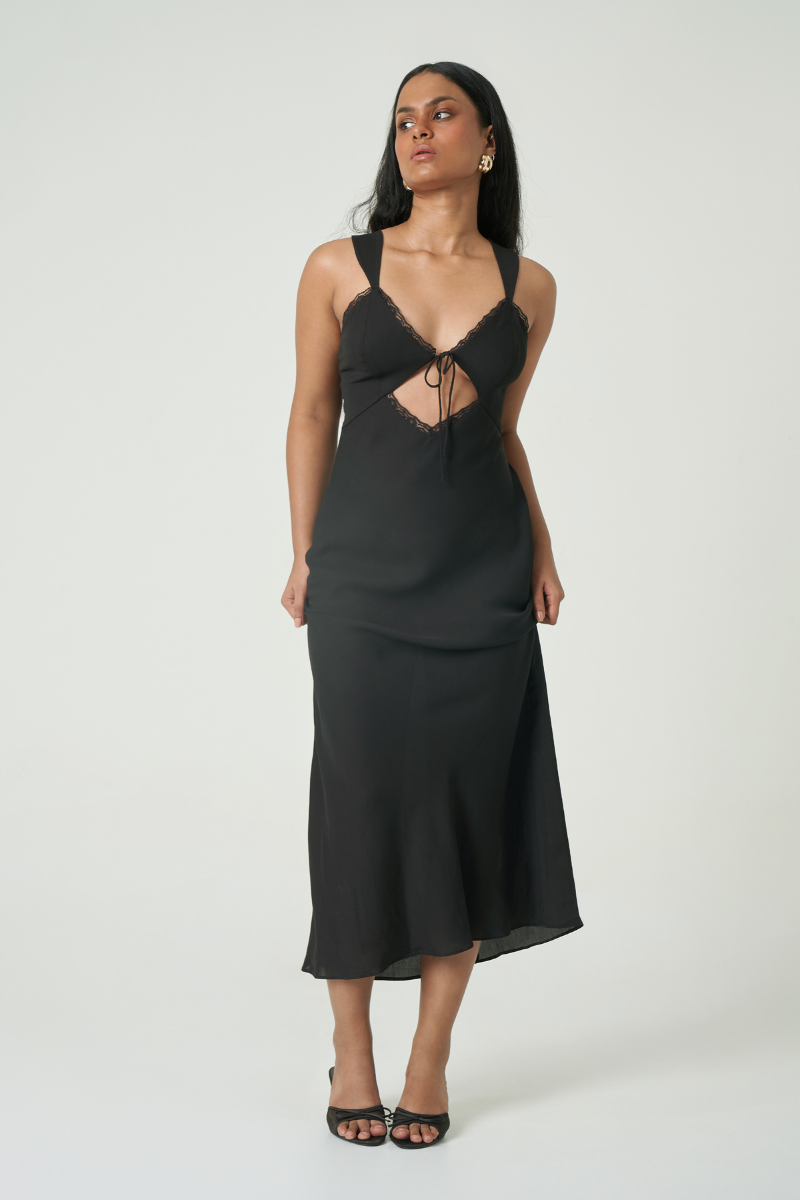 MILA MAXI DRESS IN BLACK - CULT MIA