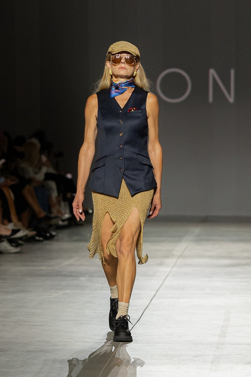 NEW LOOK VEST IN NAVY BLUE - CULT MIA