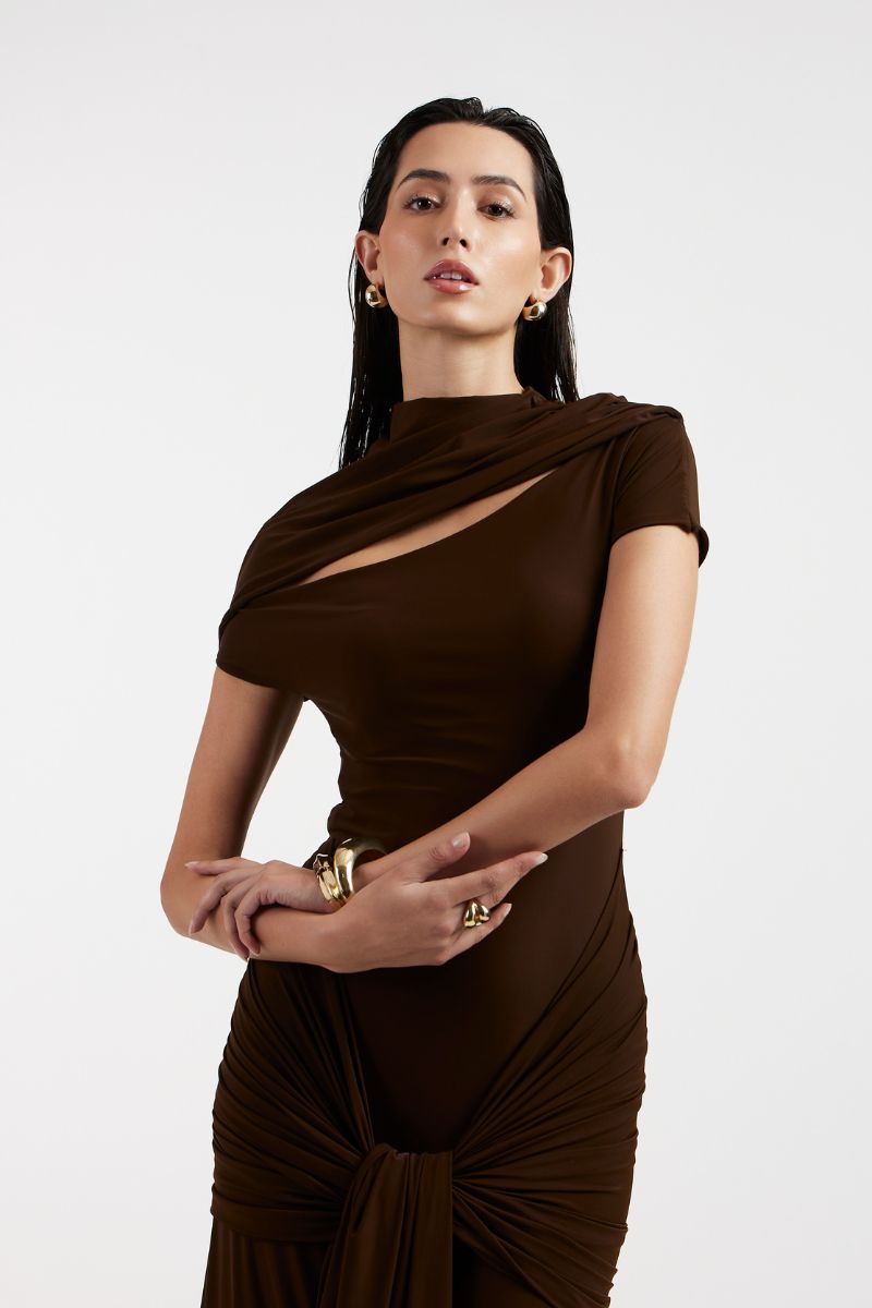 ZELIE BROWN JERSEY MAXI DRESS - CULT MIA