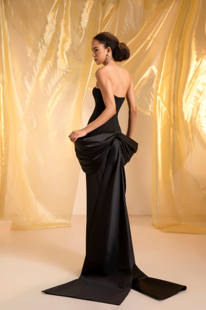 PEPLUM NOIR GOWN - CULT MIA