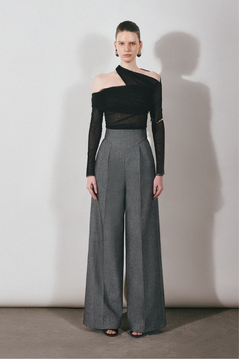 BLACK DRAP ASYMMETRIC OFF-SHOULDER TOP - CULT MIA