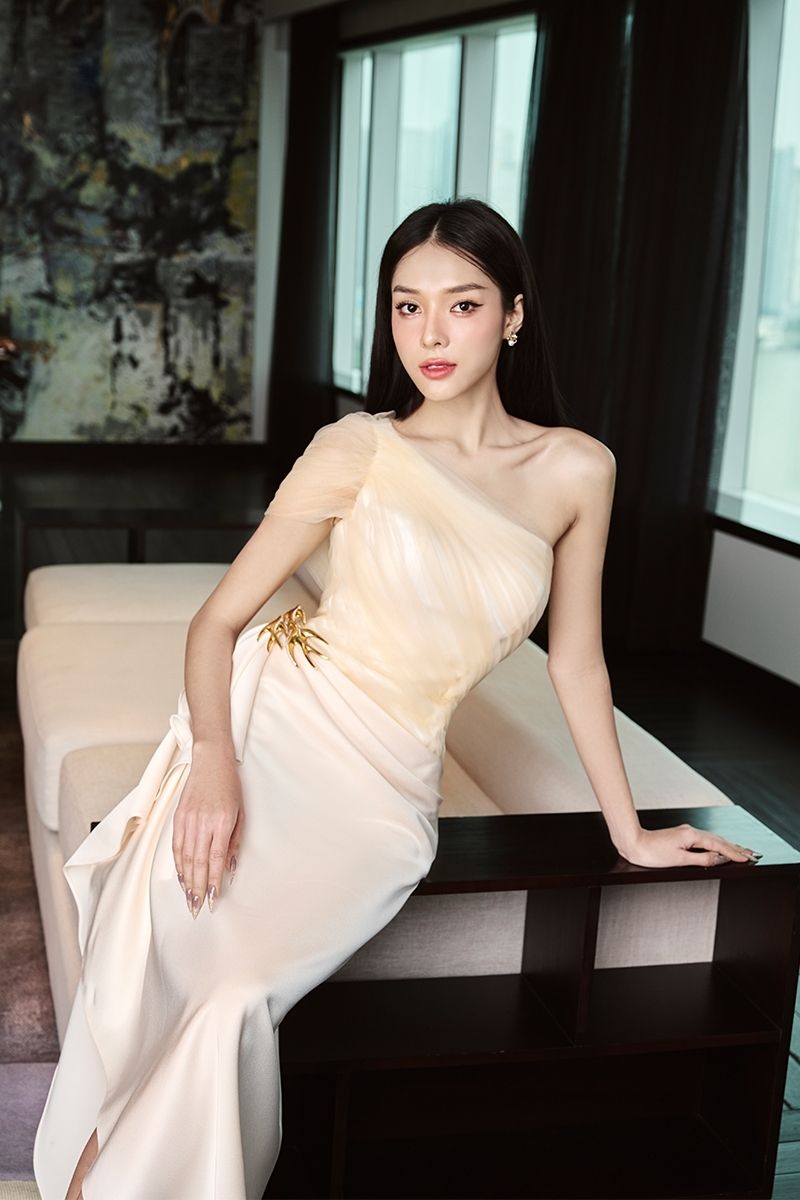 BEIGE OFF-SHOULDER SLIT MIDI DRESS - CULT MIA