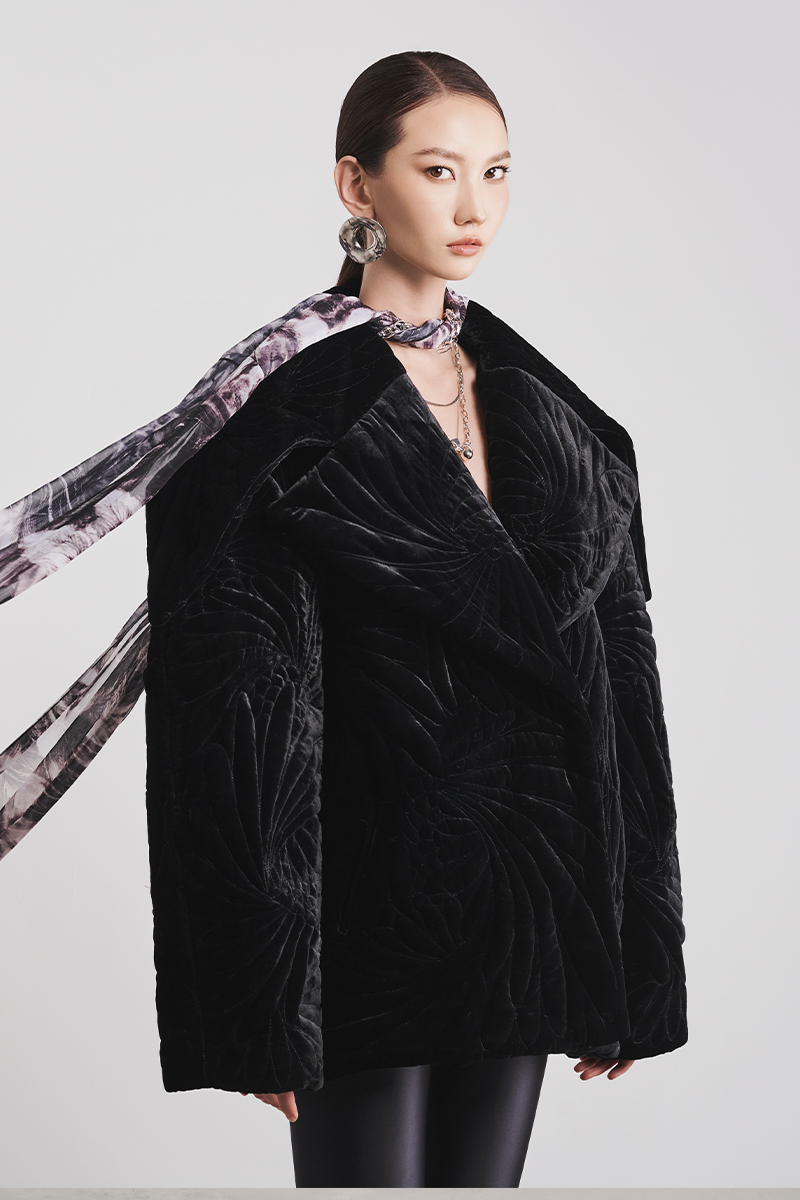 NIGHTFALL QUILTED COAT IN BLACK - CULT MIA