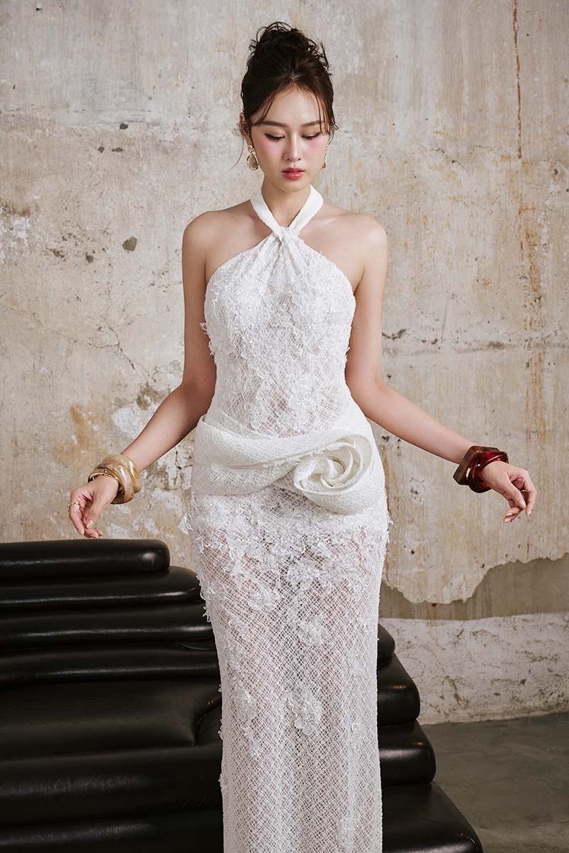 IVORY FRAME MAXI DRESS - CULT MIA
