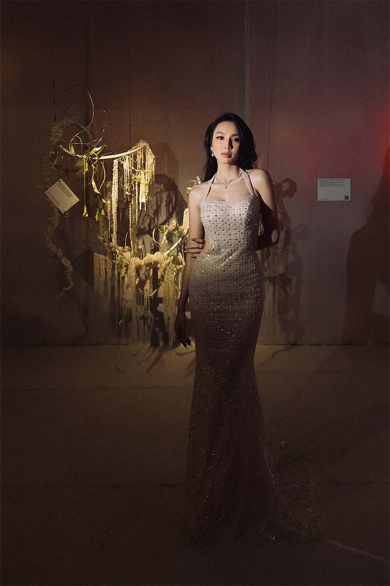 NUDE CRYSTAL GOWN - CULT MIA