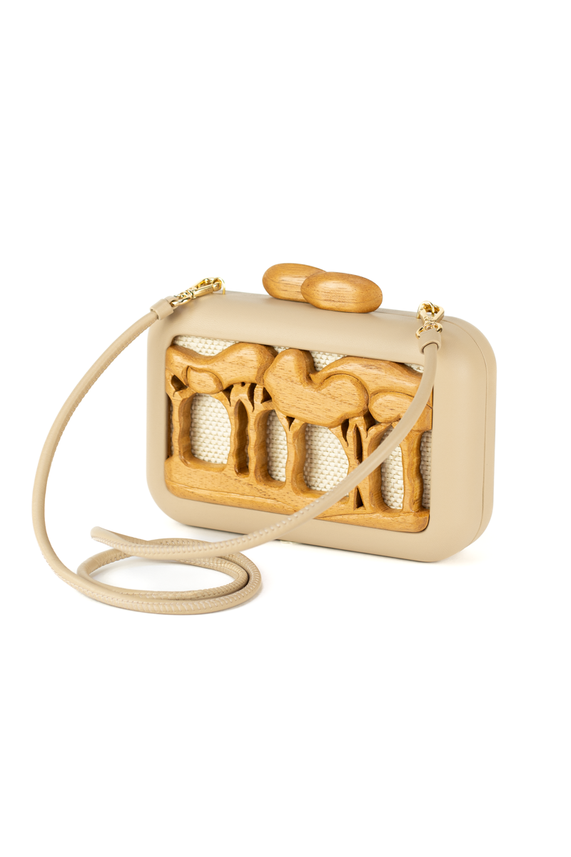 HABITAT LANDSCAPE
TREE SILK STRAW CLUTCH - CULT MIA