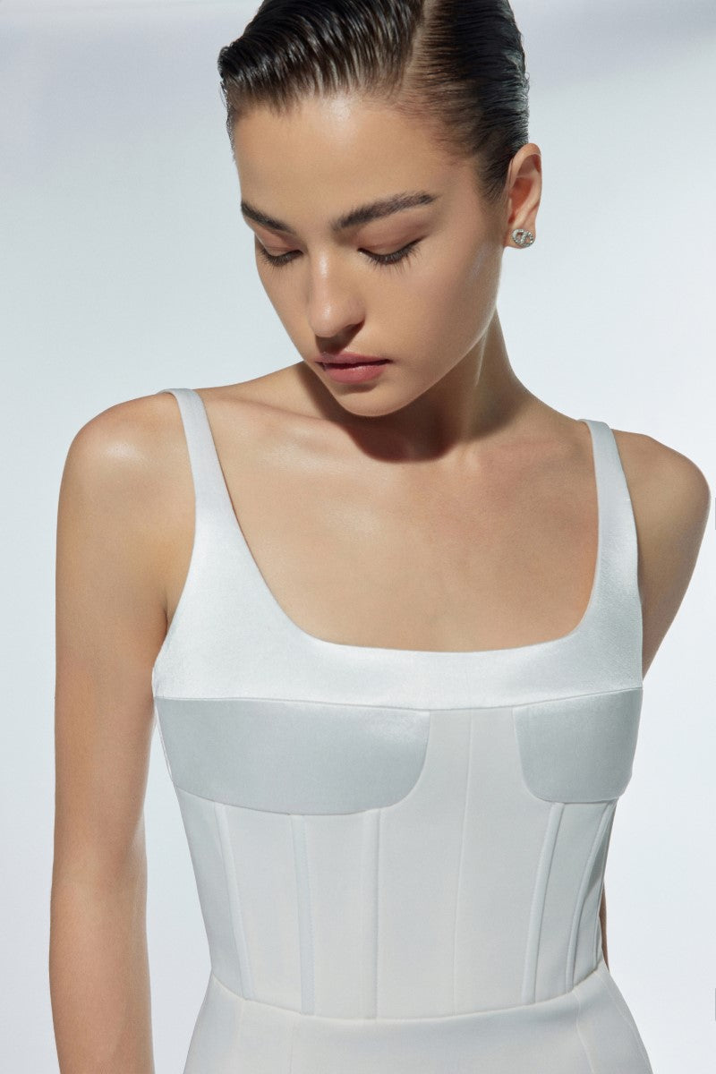 CLOVELLY WHITE MIDI DRESS - CULT MIA