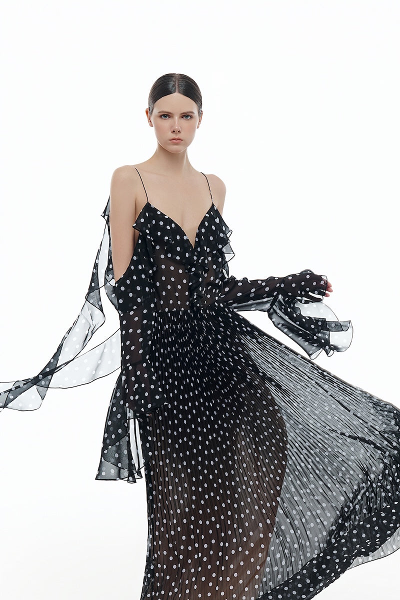 BLACK OFF-SHOULDER FLOWING DRESS - CULT MIA