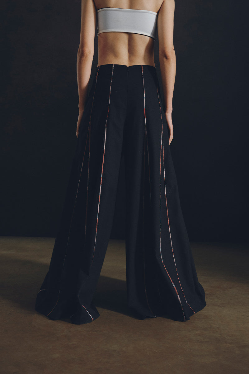 CAPITANIA PANTS IN BLACK - CULT MIA