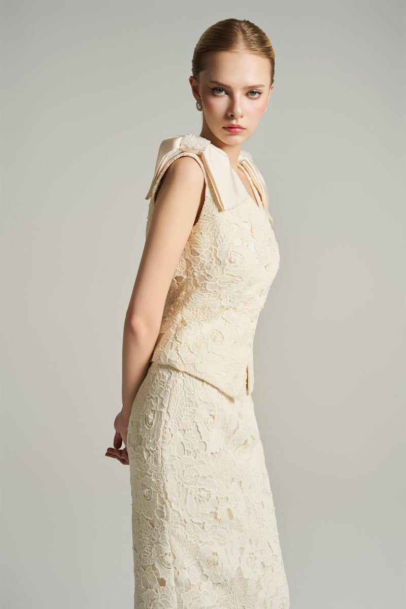 LACE MAXI SKIRT IN IVORY - CULT MIA