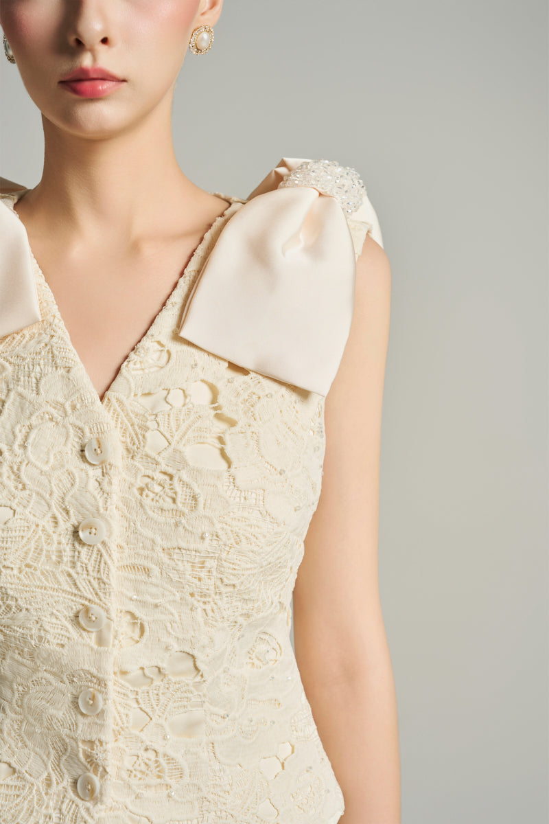 LACE TOP IN IVORY - CULT MIA