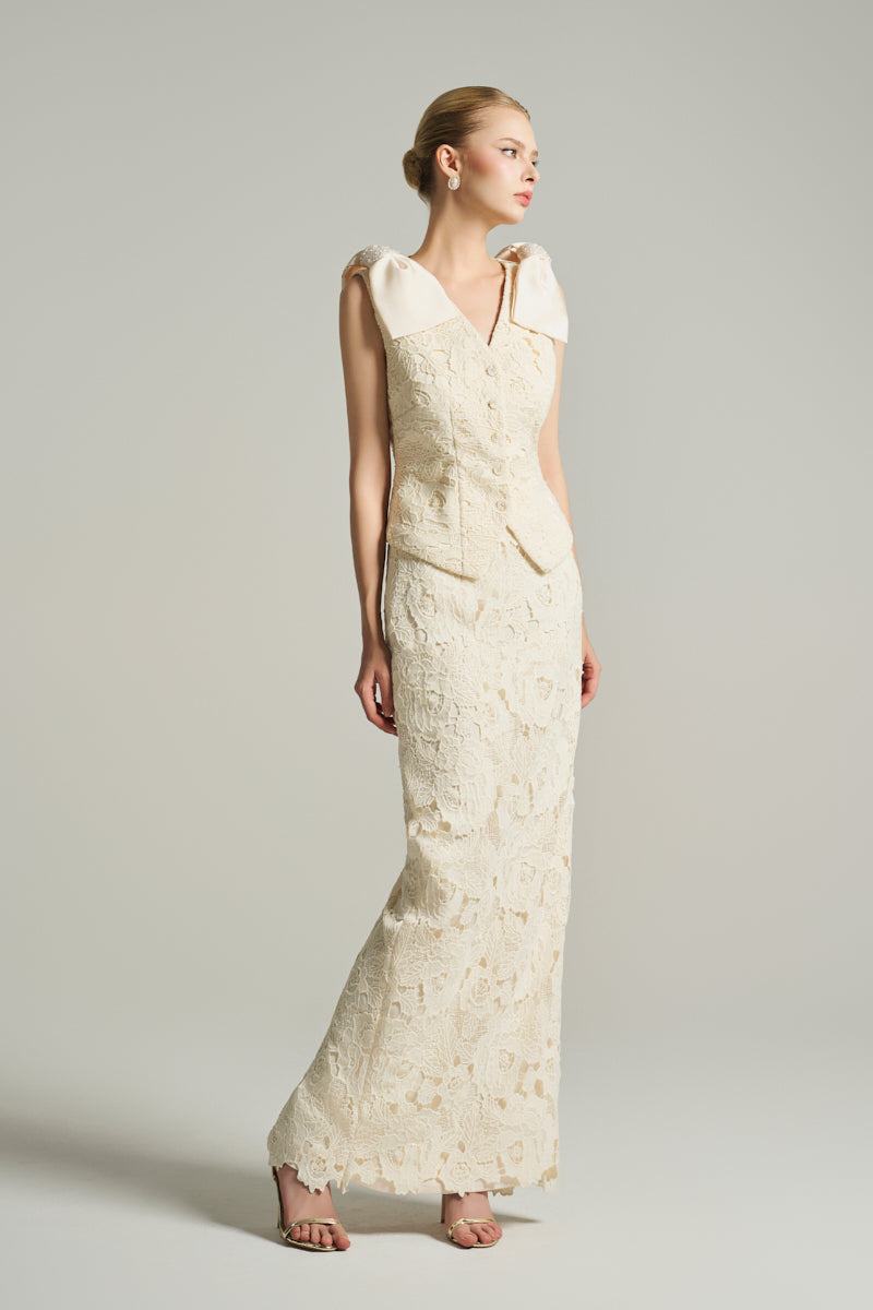 LACE TOP IN IVORY - CULT MIA
