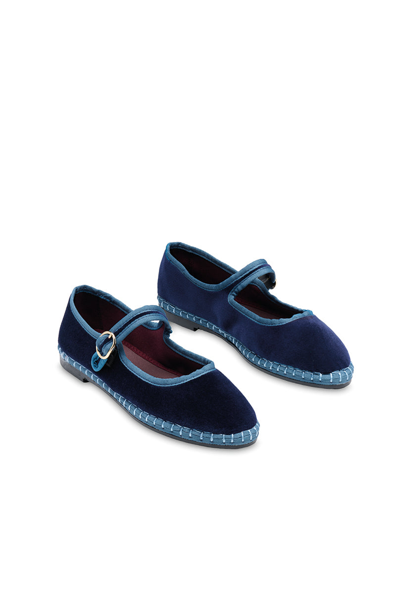 MONTAGUE SHOES IN BLUE - CULT MIA