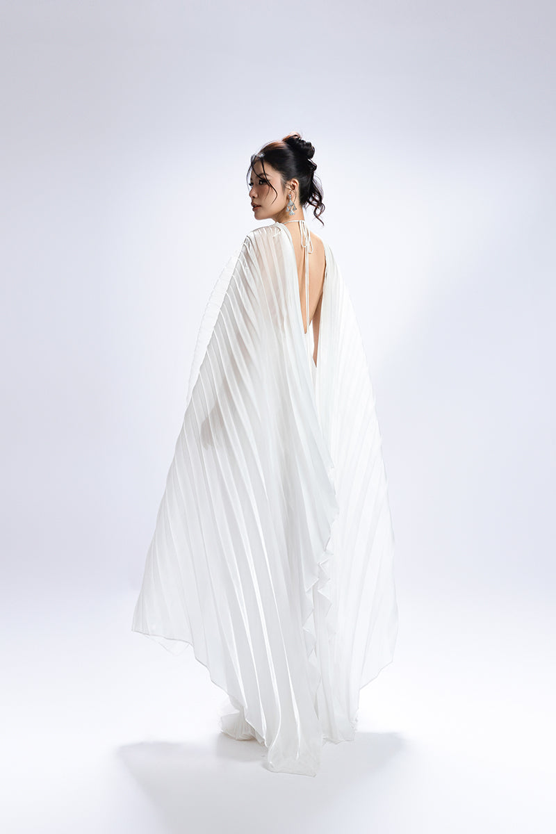 DEEP V-NECK PLEATED MAXI DRESS IN WHITE - CULT MIA