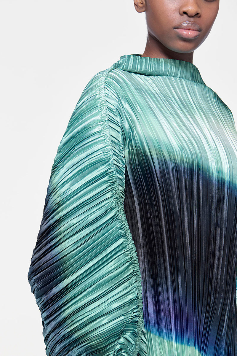 PRINTED PLISSÉ BATWING DRESS - CULT MIA