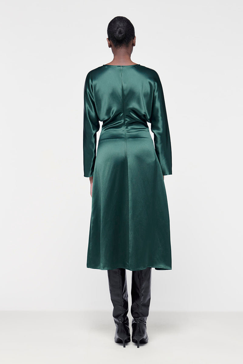 BATWING WAIST-ACCENTED DRESS - CULT MIA