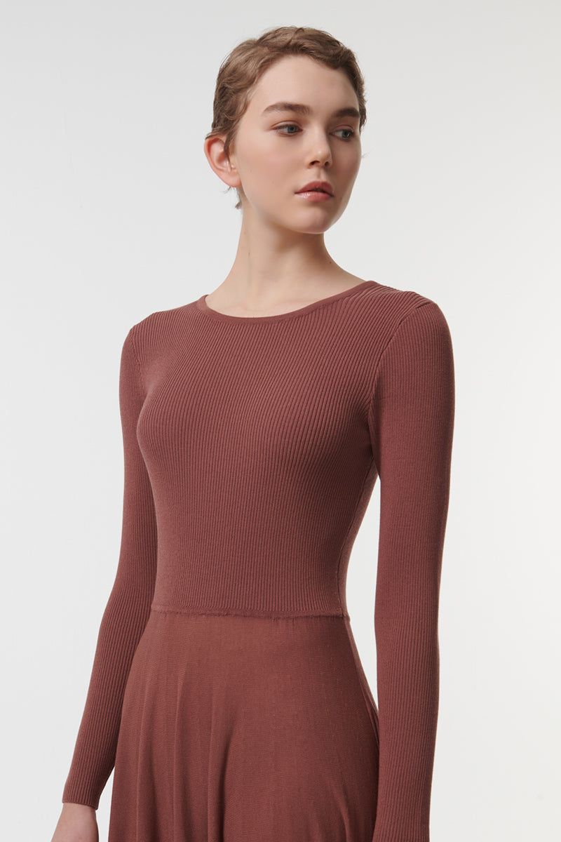 FIT-AND-FLARE KNITTED DRESS IN BROWN - CULT MIA