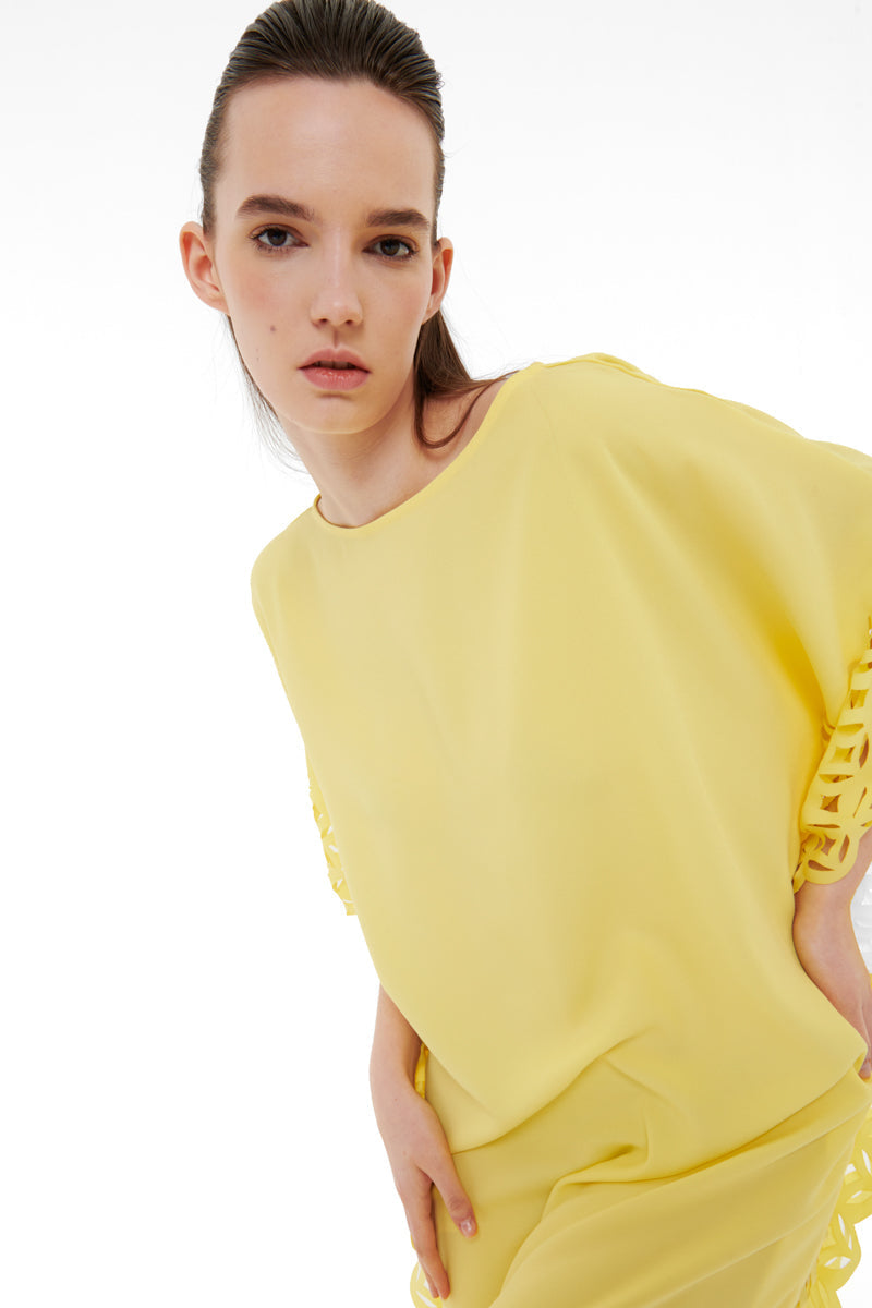 LASER-CUT KAFTAN IN YELLOW - CULT MIA
