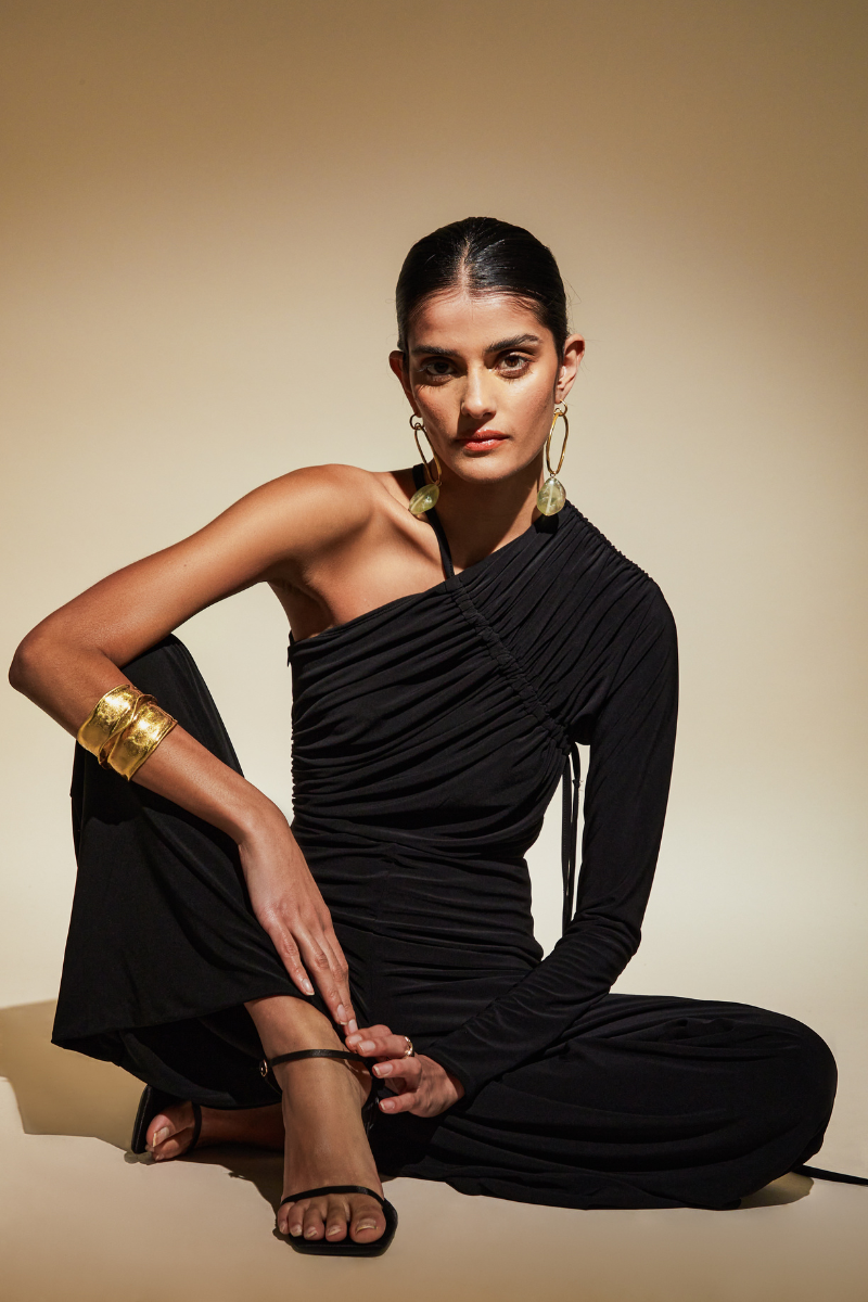 IVY JUMPSUIT IN BLACK - CULT MIA