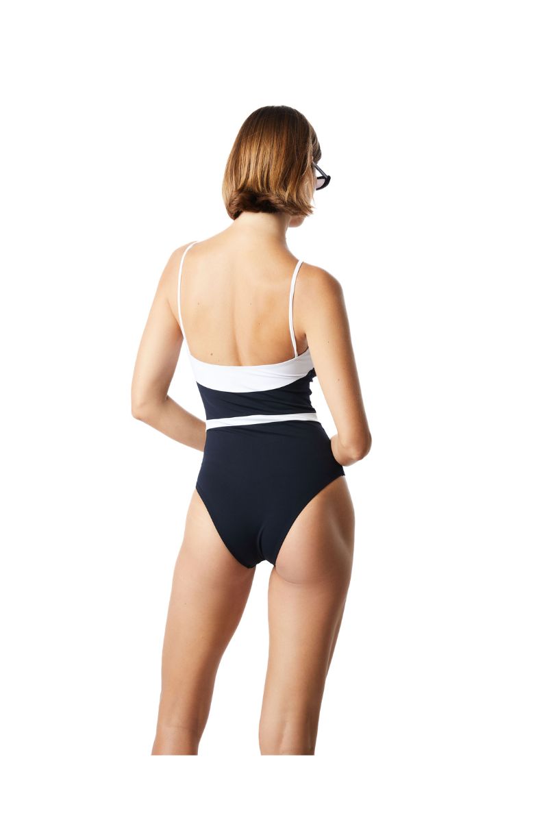 LAGOON SWIMSUIT IN BLACK - CULT MIA