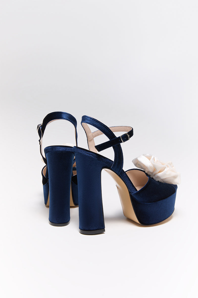 BLOOM NAVY HEELS - CULT MIA