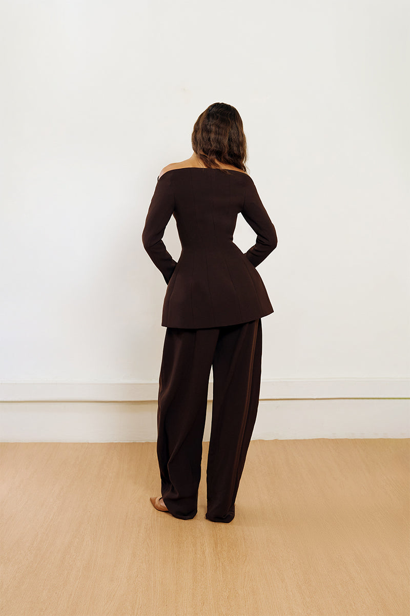 PEEKABOO BLAZER IN BROWN - CULT MIA