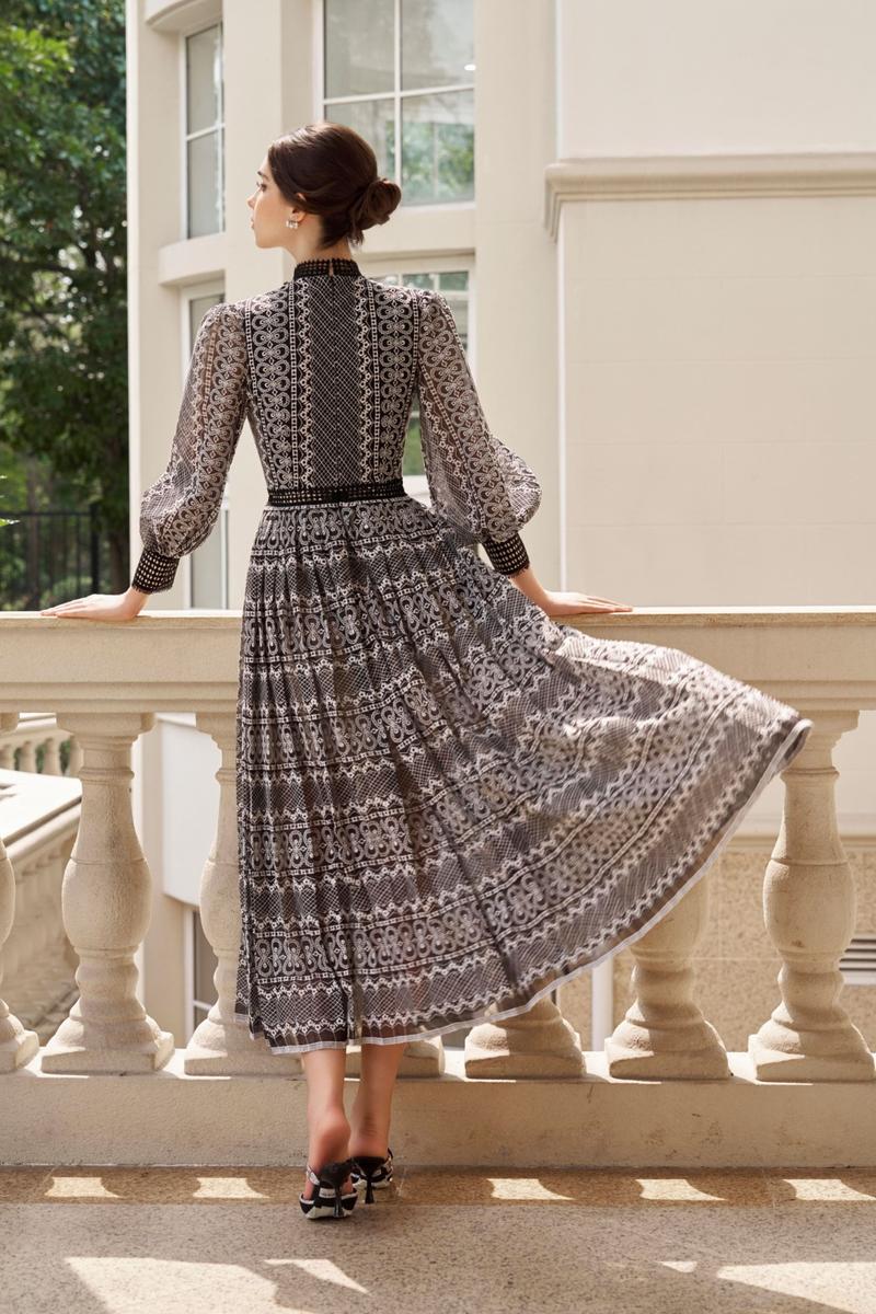 GABRIELA PLEATED PUFFY SLEEVED LACE MIDI DRESS - CULT MIA