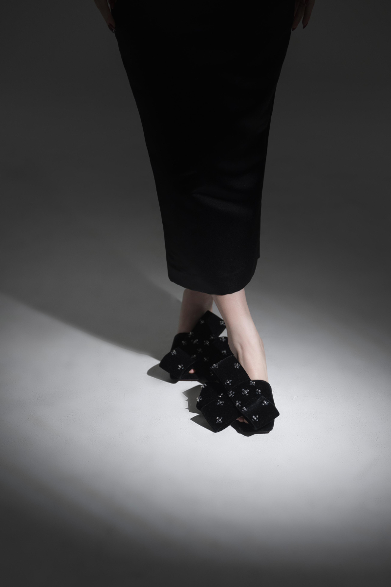 RAINA BLACK BOW HEELS - CULT MIA