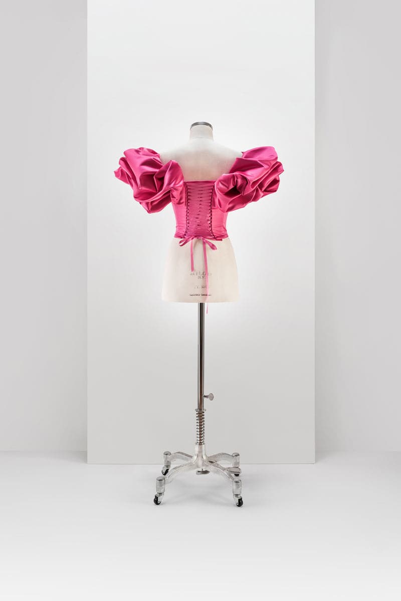 FUCHSIA LACE-UP CORSET WITH MERINGUE FLOUNCES - CULT MIA
