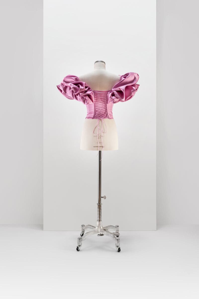 PINK LACE-UP CORSET WITH MERINGUE FLOUNCES - CULT MIA