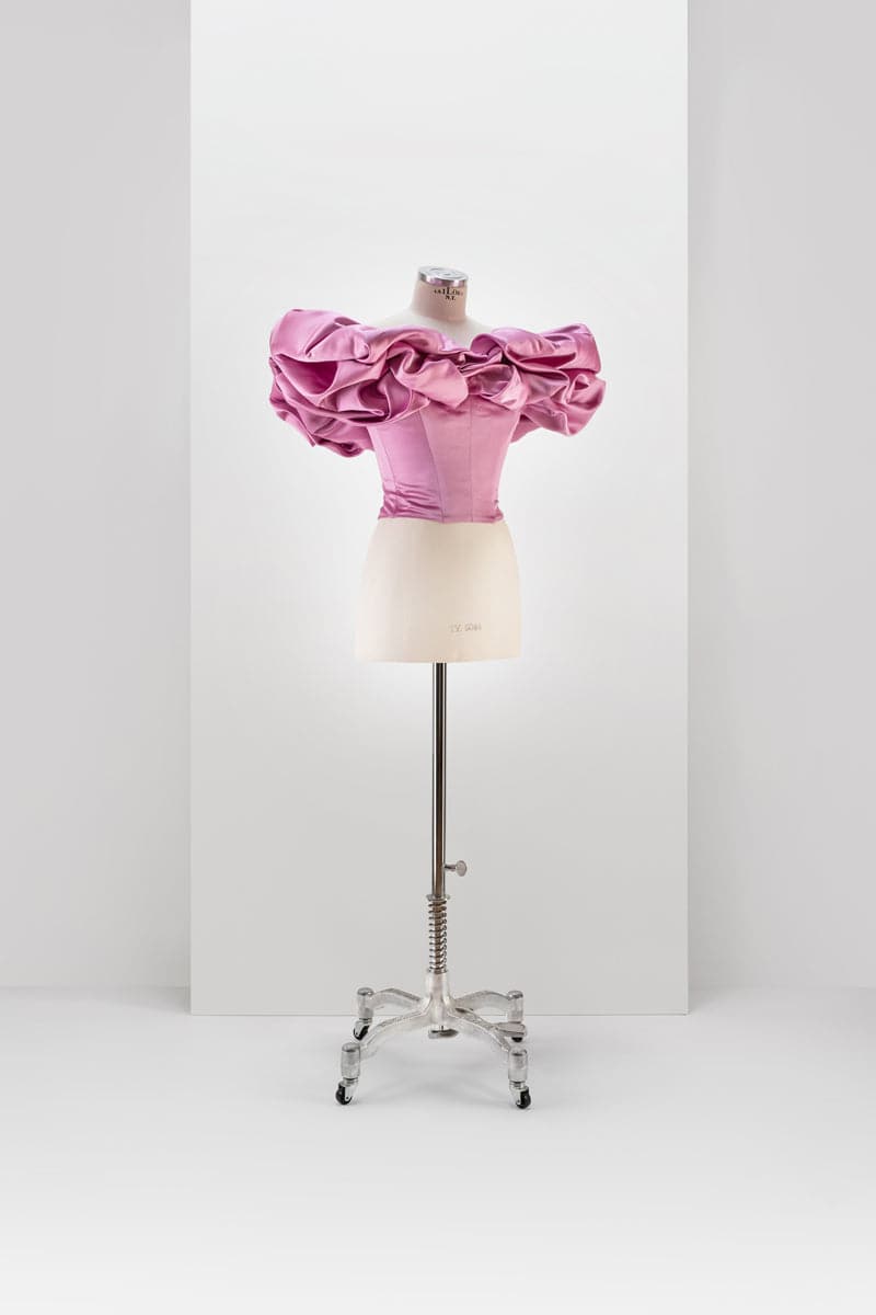 PINK LACE-UP CORSET WITH MERINGUE FLOUNCES - CULT MIA