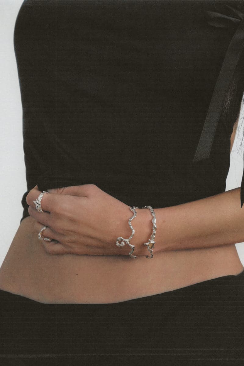 SILVER SPIRAL BANGLE - CULT MIA