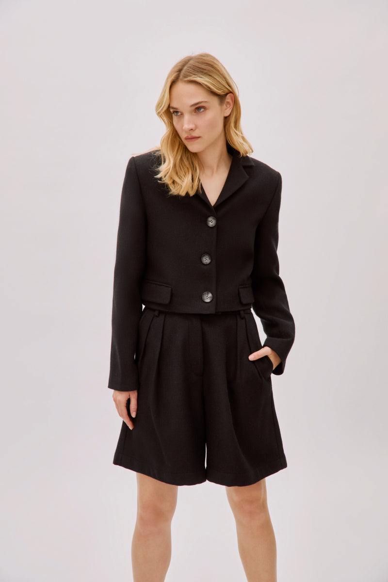 TARA BLACK WOOL CROP JACKET - CULT MIA