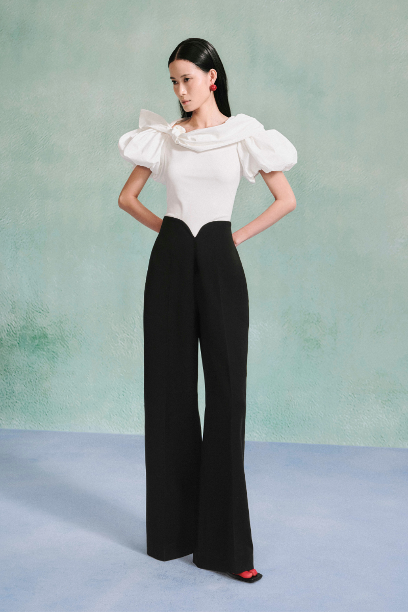 V-WAIST VELVET CREPE PANTS - CULT MIA
