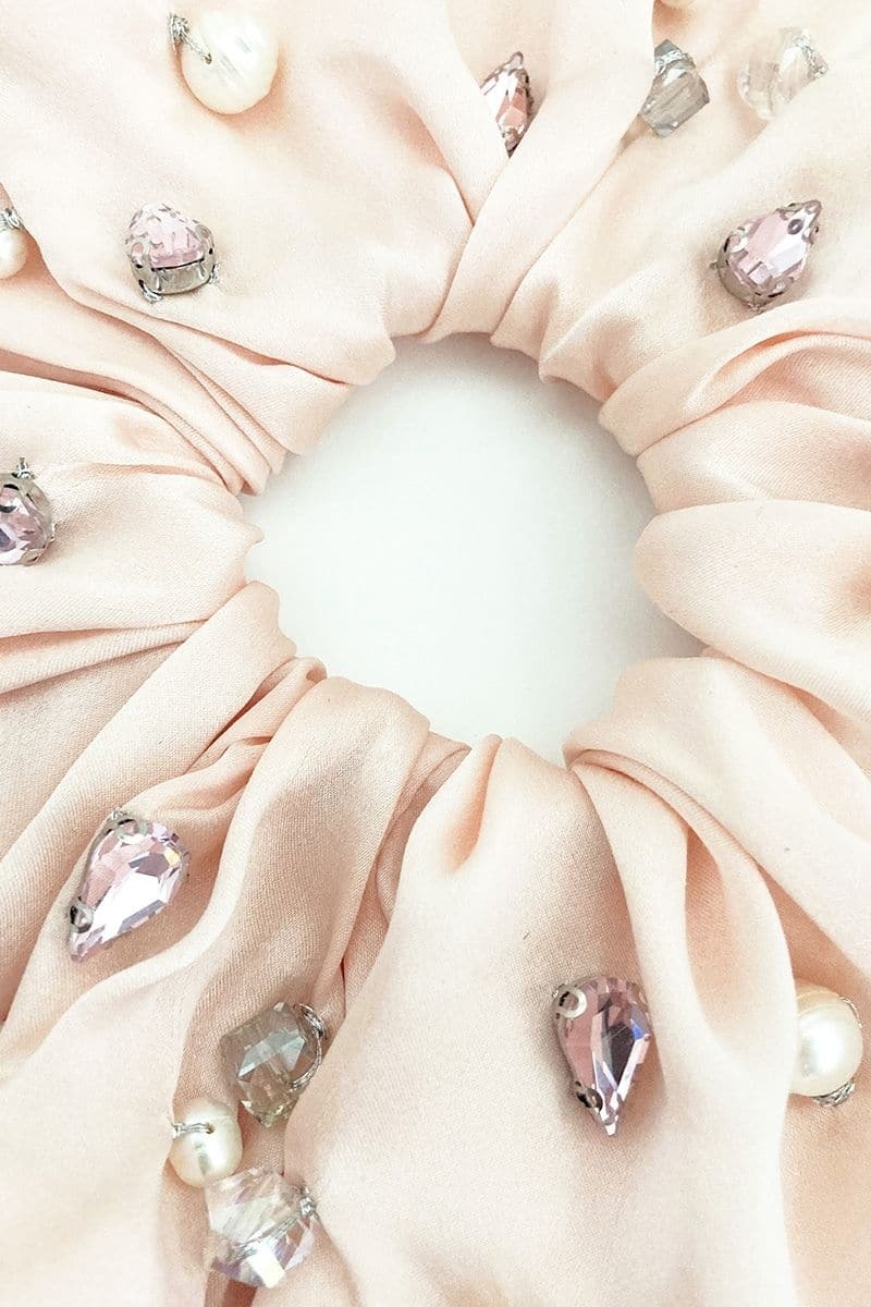 HARLOW EMBELLISHED OVERSIZED SILK SCRUNCHIE SET | Aethera | CULT MIA