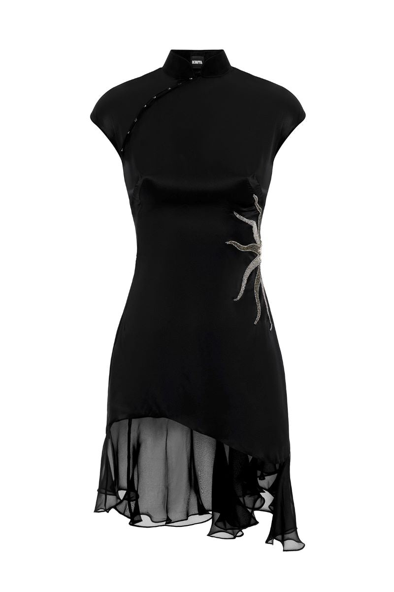 THE SUNDRESS IN BLACK | CULT MIA | IKINITA THE SUNDRESS IN BLACK | CULT MIA | IKINITA